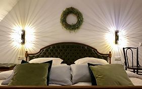 Sonnenhof 1737 - Ferienzimmer & Apartments